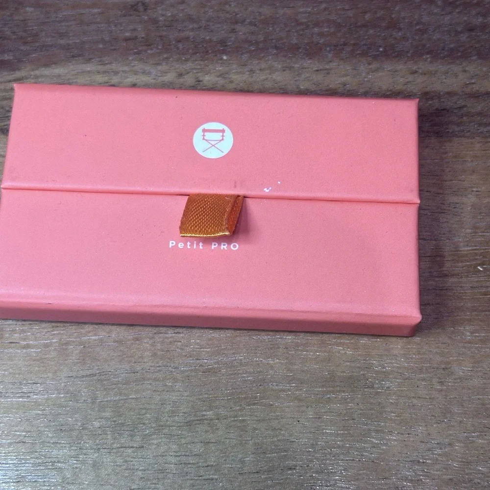 Viseart Petite Pro 4 Apricot Shimmer and Matte Eyeshadow Palette